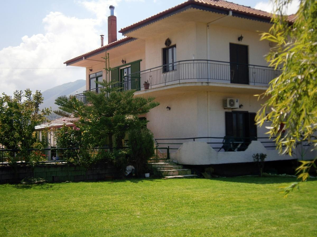 Georgia'S Little Village Платария Екстериор снимка
